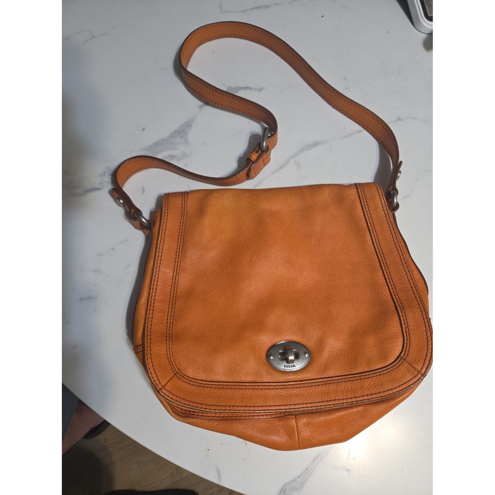 Fossil Orange Marlow Pebbled Leather Flap Crossbody Bag Satchel Purse
